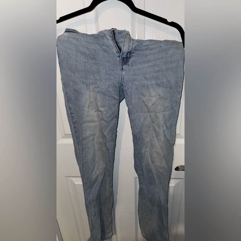 Classic Men's Light Blue Denim Jeans